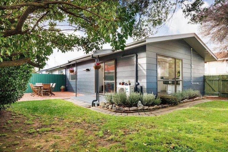 Photo of property in 19a Colonial Place, Kelvin Grove, Palmerston North, 4414