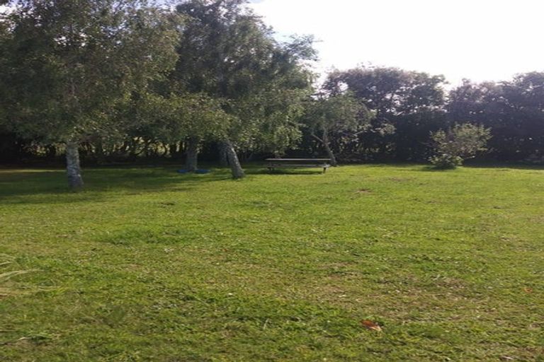 Photo of property in 201 Grahams Beach Road, Manukau Heads, Waiuku, 2684