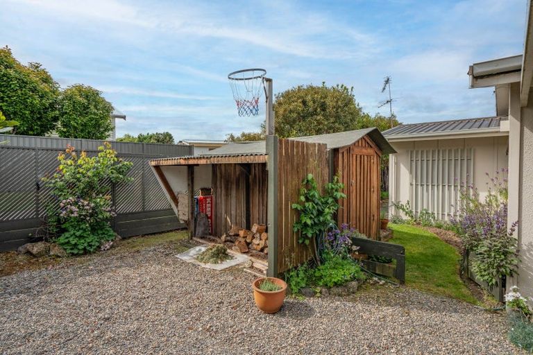 Photo of property in 1/5 Dorothy Drive, Acacia Bay, Taupo, 3330