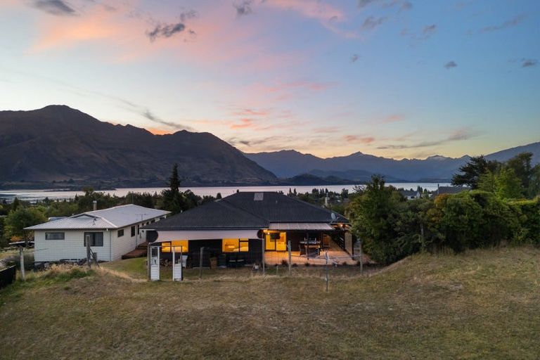 Photo of property in 54 Rata Street, Wanaka, 9305