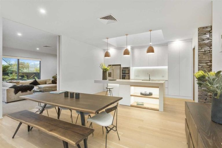 Photo of property in 42 Idris Road, Fendalton, Christchurch, 8052