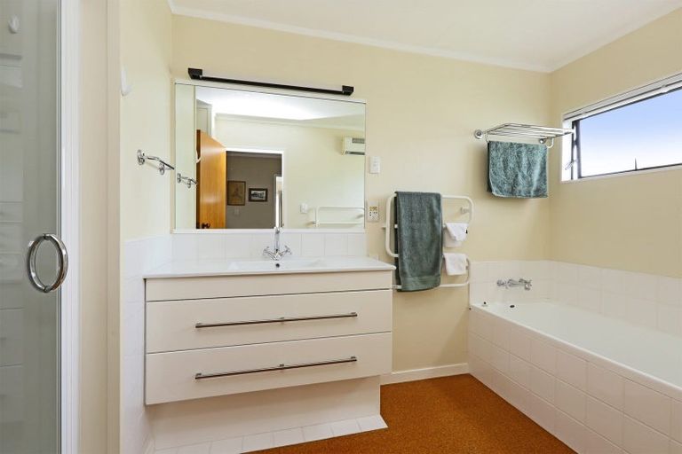 Photo of property in 50 Gloucester Street, Greenmeadows, Napier, 4112