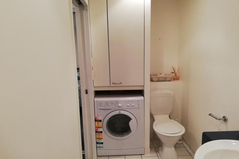 Photo of property in Terrace Heights Apartments, 3b/163 The Terrace, Wellington Central, Wellington, 6011