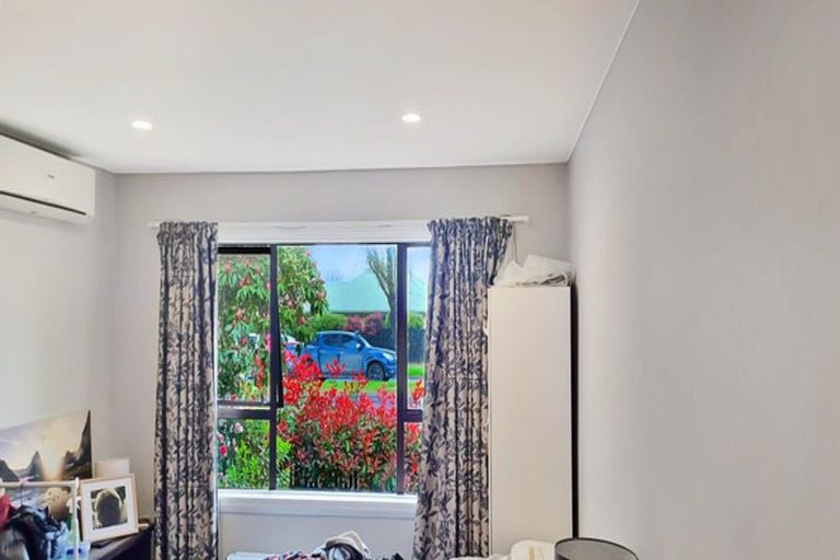 Photo of property in 174 Yaldhurst Road, Sockburn, Christchurch, 8042