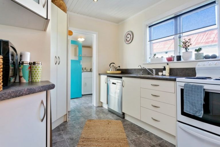 Photo of property in 2 Cook Street, Leamington, Cambridge, 3432