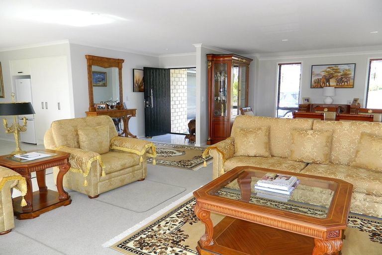 Photo of property in 14 Greenway Drive, Kerikeri, 0230