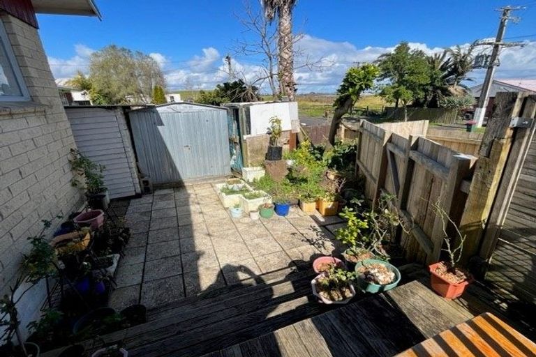Photo of property in 16 Richard Road, Mangere, Auckland, 2022