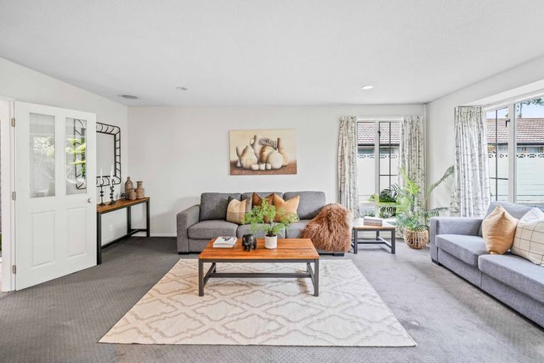 Photo of property in 22 Newnham Terrace, Upper Riccarton, Christchurch, 8041