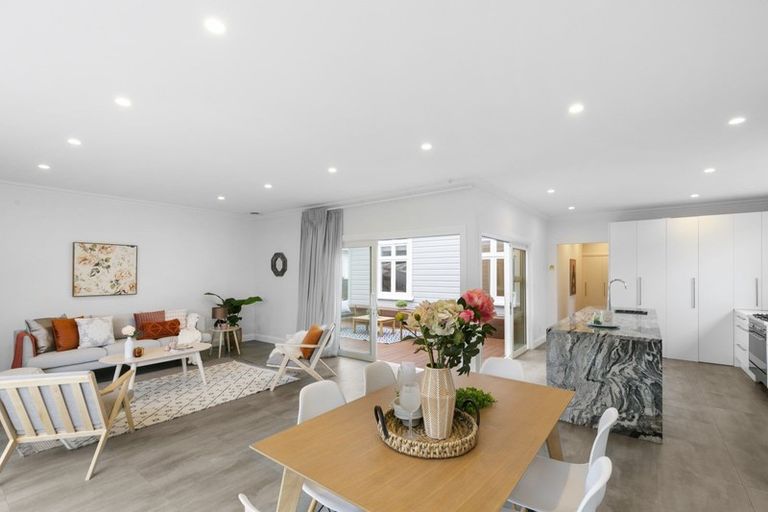 Photo of property in 52 Argentine Avenue, Miramar, Wellington, 6022