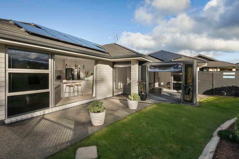 Photo of property in 15 Layla Place, Katikati, 3178