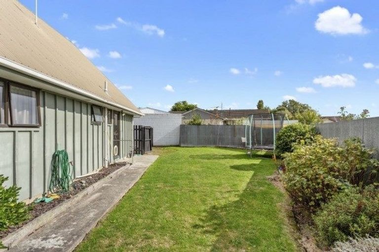 Photo of property in 6b Martyn Street, Rangiora, 7400