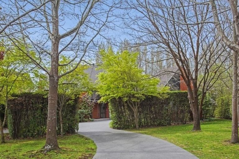 Photo of property in 131 Paparoa Street, Papanui, Christchurch, 8053