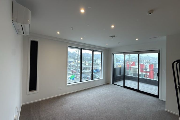 Photo of property in 201/2 Onepu Road, Kilbirnie, Wellington, 6022