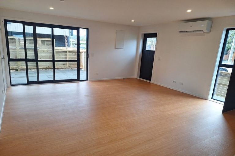 Photo of property in 1/6 Victoria Street, Ebdentown, Upper Hutt, 5018