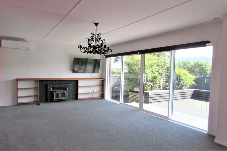 Photo of property in 14 Hickson Street, Featherston, 5710