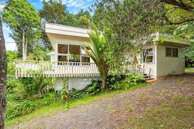 Photo of property in 19 Clinton Road, Tawharanui Peninsula, Warkworth, 0986