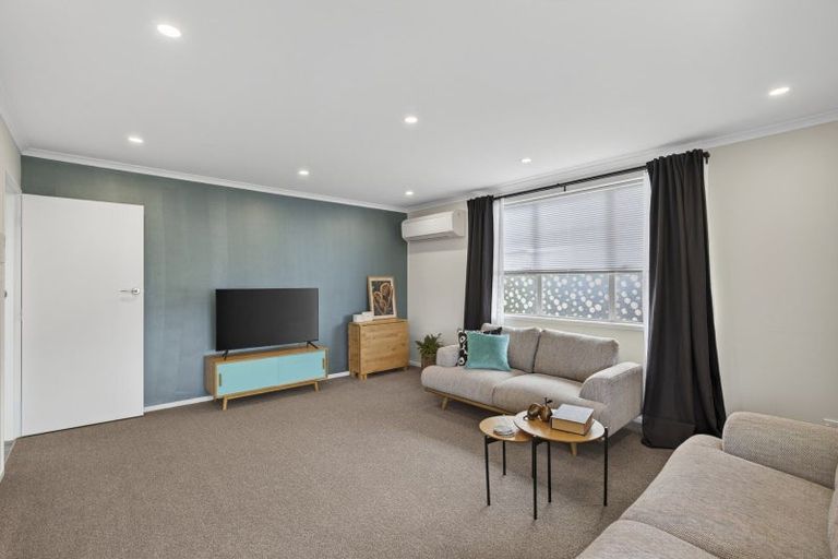 Photo of property in 60 Tavistock Street, Westown, New Plymouth, 4310