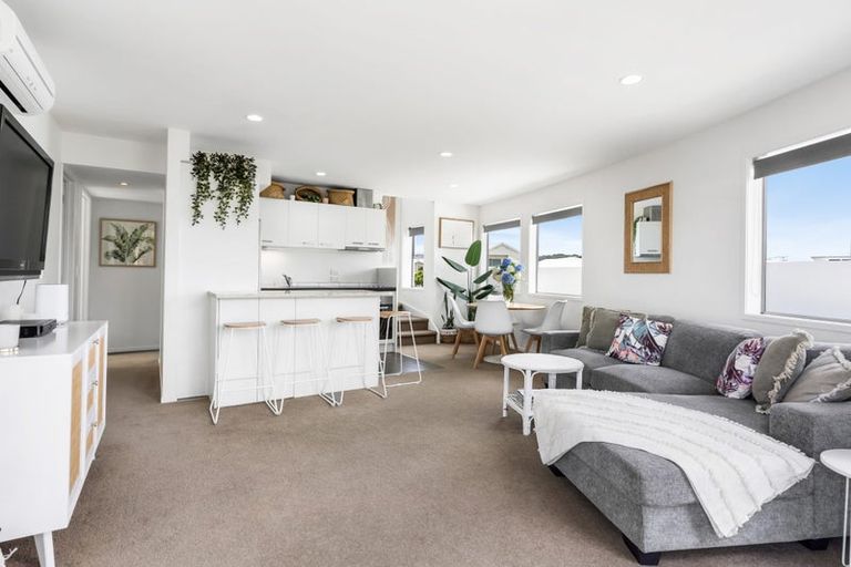 Photo of property in 306 Ocean Road, Whangamata, 3620