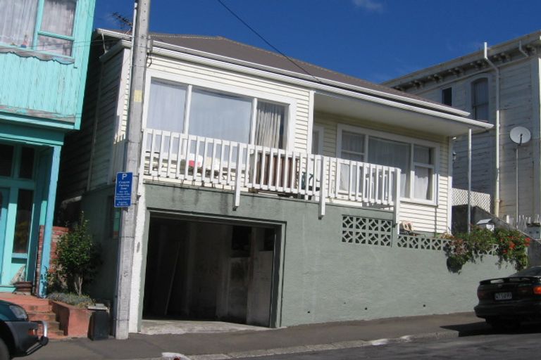 Photo of property in 7 Lipman Street, Mount Victoria, Wellington, 6011