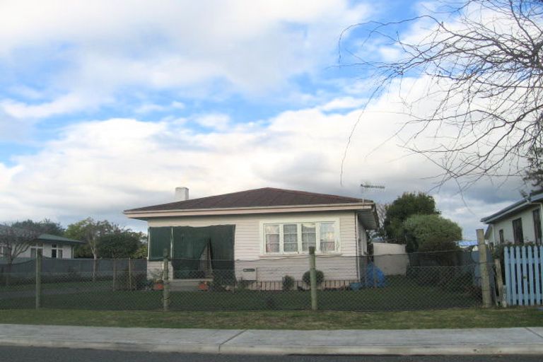 Photo of property in 203 Park Road North, Parkvale, Hastings, 4122