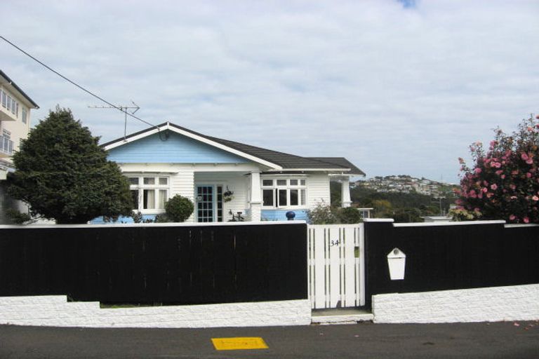 Photo of property in 34 Bayly Road, Moturoa, New Plymouth, 4310