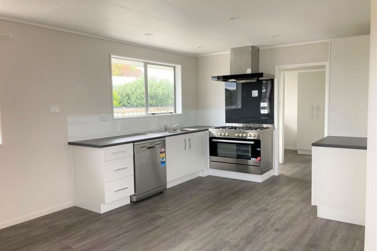 Photo of property in 61 Hume Street, Waitara, 4320