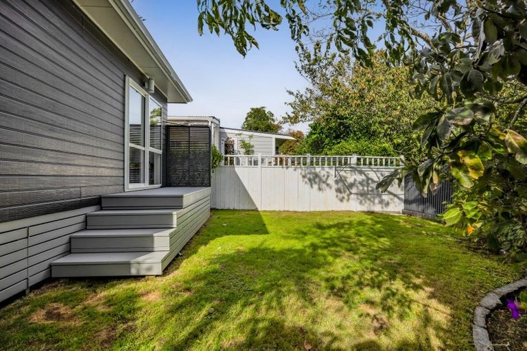Photo of property in 308 Mangorei Road, Merrilands, New Plymouth, 4312