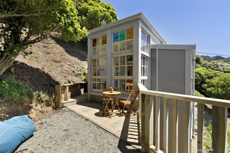 Photo of property in 77 Durham Street, Brooklyn, Wellington, 6021