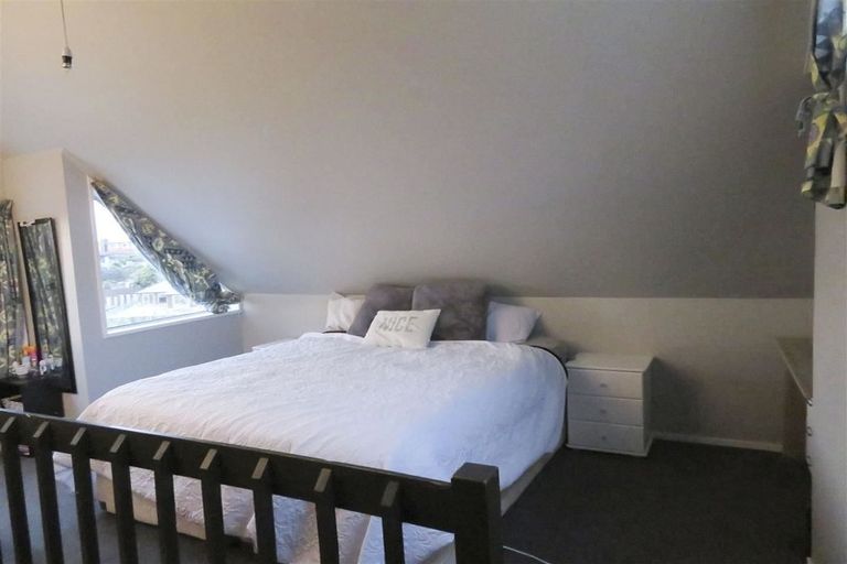 Photo of property in 4 Aotea Crescent, Gore, 9710