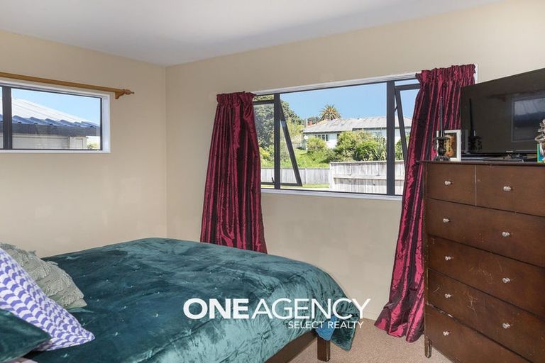 Photo of property in 20 Te Hiko Street, Takapuwahia, Porirua, 5022