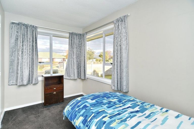 Photo of property in 9 Wildwood Avenue, Wainoni, Christchurch, 8061