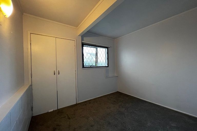Photo of property in 2/69 Simon Ellice Drive, Bayview, Auckland, 0629