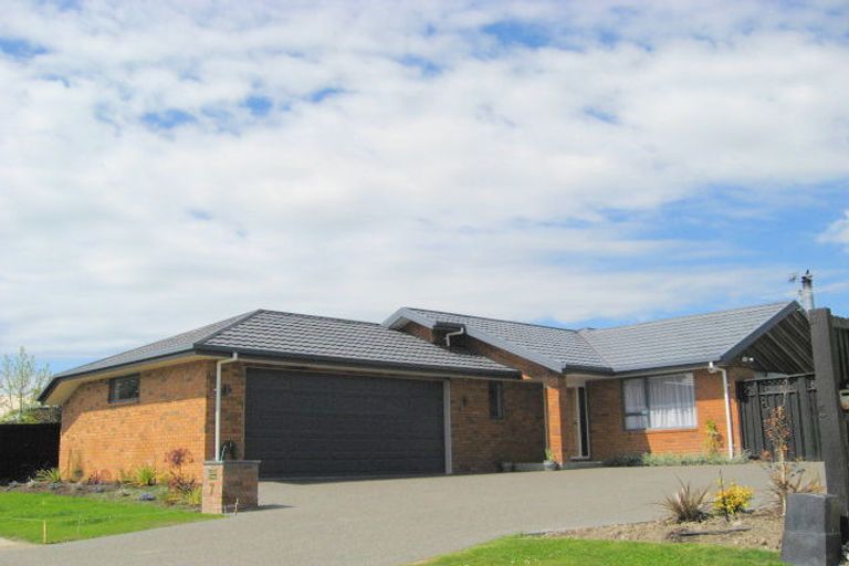 Photo of property in 7 Bunting Place, Woodend, 7610