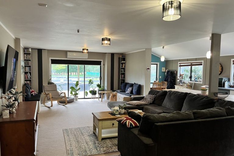 Photo of property in 334 Waitara Road, Huirangi, Waitara, 4382