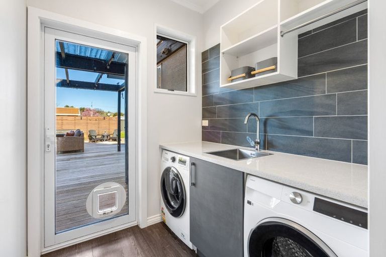 Photo of property in 18 Thames Street, Mosgiel, 9024