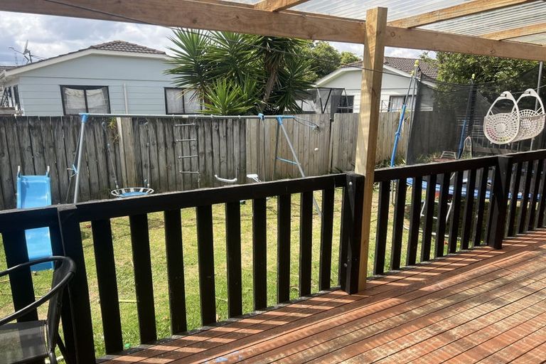 Photo of property in 2/25 Nearco Street, Randwick Park, Auckland, 2105