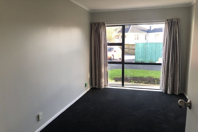 Photo of property in 4/1 Mountain Mews, Mount Wellington, Auckland, 1060