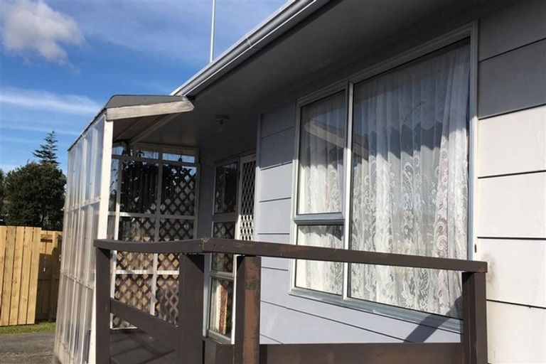 Photo of property in 174 Te Irirangi Drive, Clover Park, Auckland, 2019