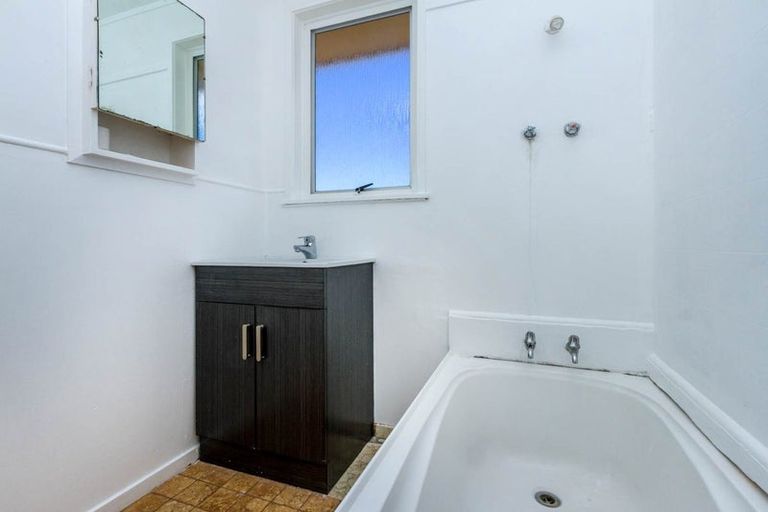 Photo of property in 20 Astor Place, Manurewa, Auckland, 2102