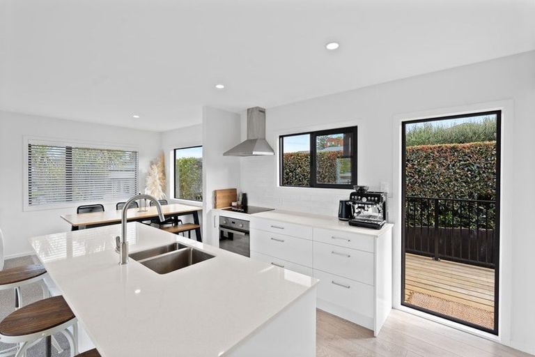 Photo of property in 85b Rosario Crescent, Red Beach, 0932