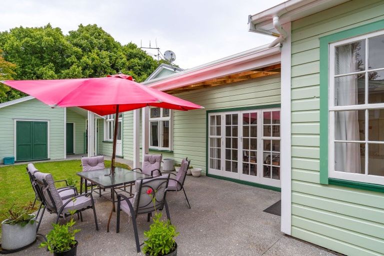 Photo of property in 206 Main Street, Greytown, 5712