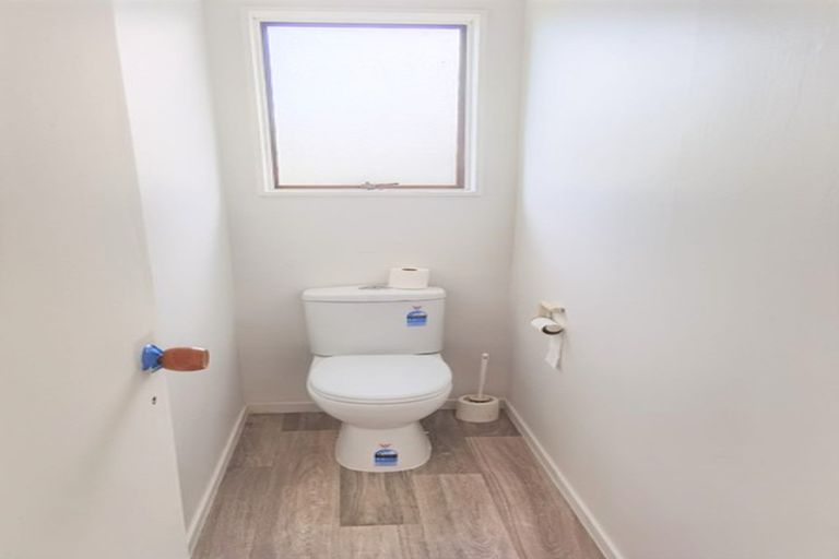 Photo of property in 26 Chislehurst Street, Henderson, Auckland, 0612