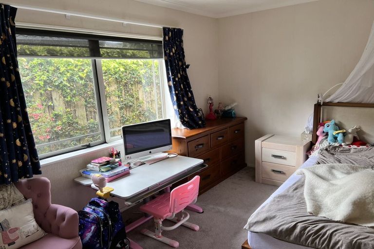 Photo of property in 14 Lucas Way, Albany, Auckland, 0632