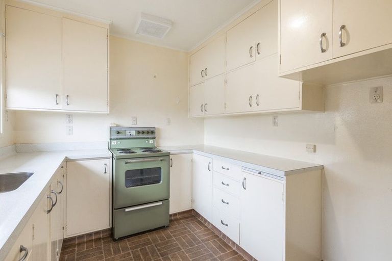 Photo of property in 2/10 Box Hill, Khandallah, Wellington, 6035