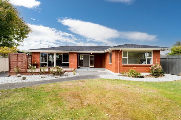 Photo of property in 32 Severn Street, Mosgiel, 9024