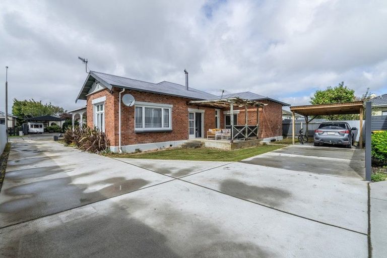 Photo of property in 8 Robertson Street, Richmond, Invercargill, 9810