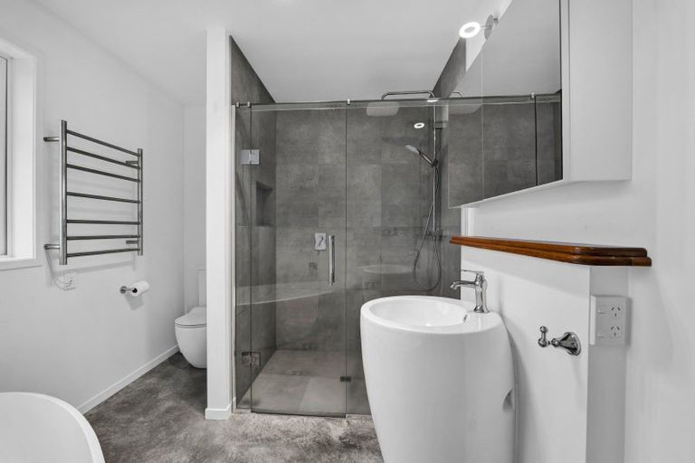 Photo of property in 2 Mercade Close, Stratford, 4332