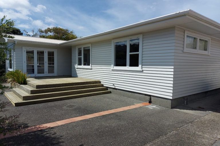 Photo of property in 8 Whanganui Street, Miramar, Wellington, 6022