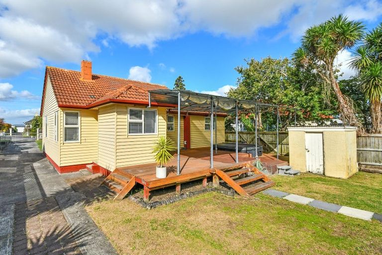Photo of property in 8 Village Way, Ardmore, Papakura, 2582