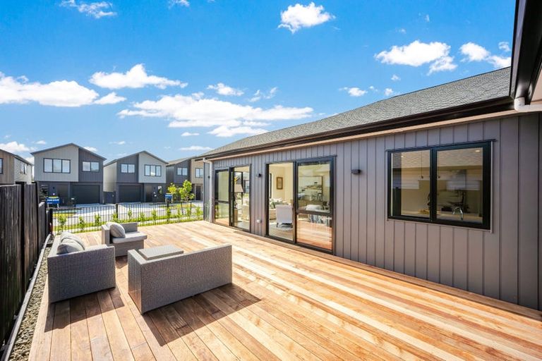 Photo of property in 2 Macgregor Lane, Wainui, 0992